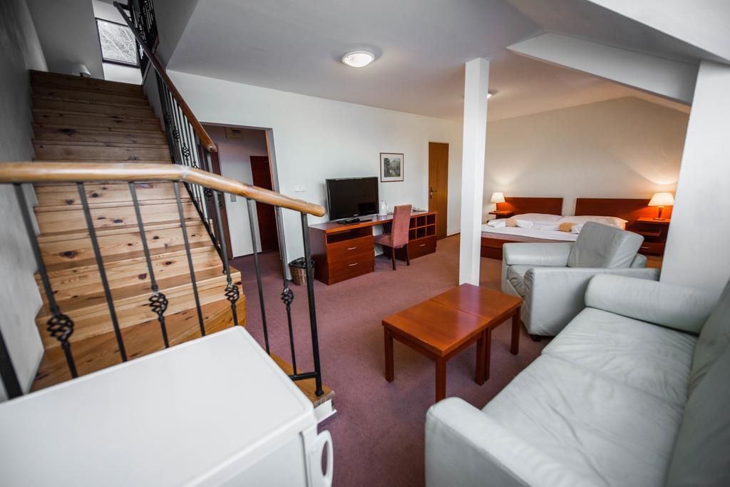 Hotel Plejsy Krompachy Zewnętrze zdjęcie