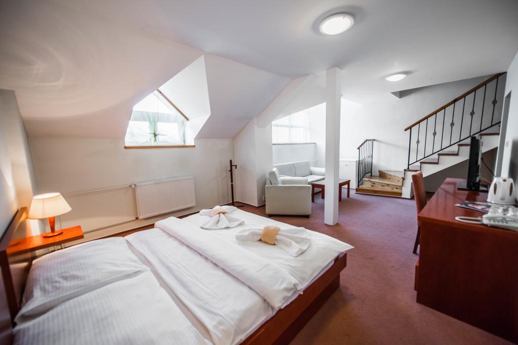 Hotel Plejsy Krompachy Zewnętrze zdjęcie